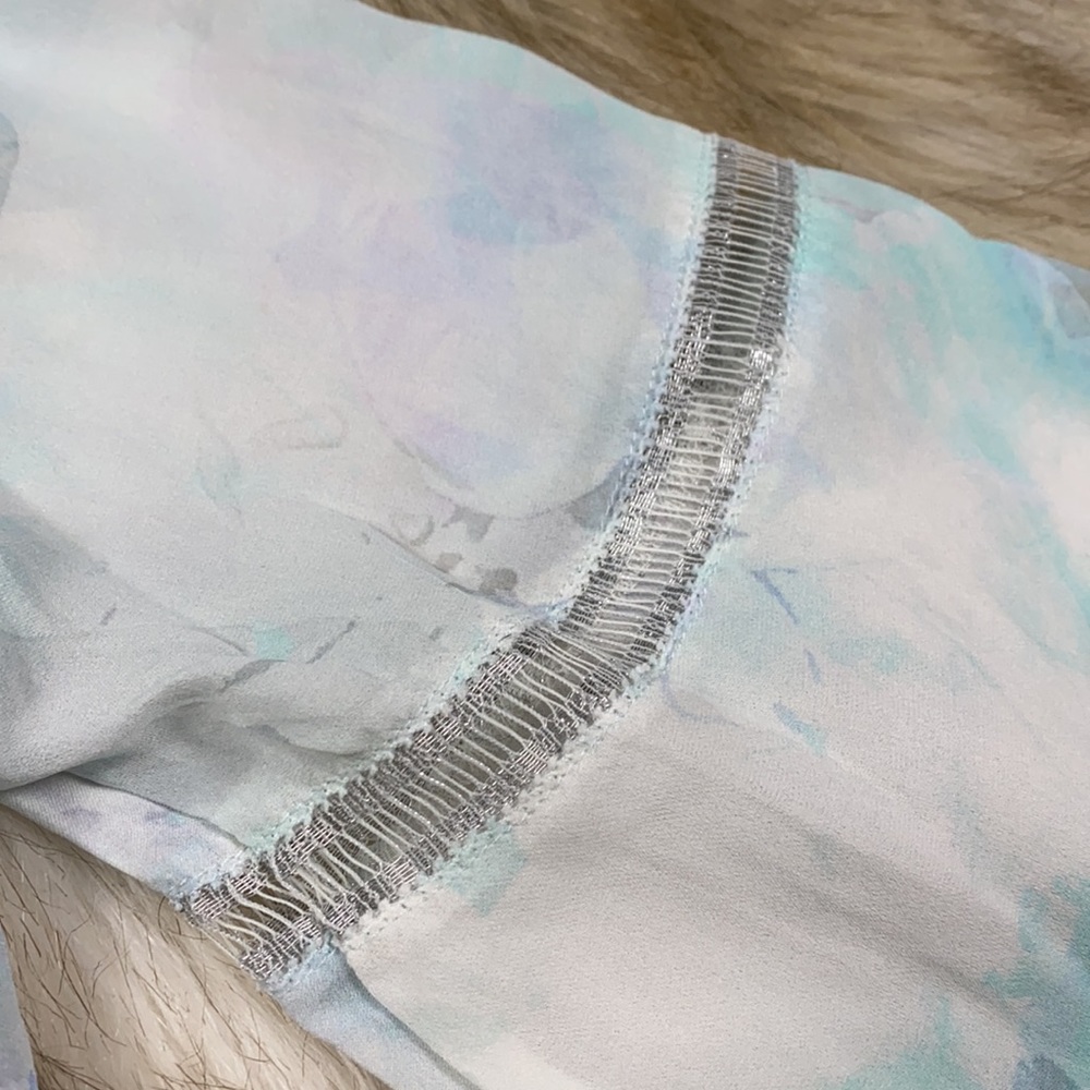 Elie Tahari Silk Floral Tye-Dye Blouse, Medium - Picture 15 of 17